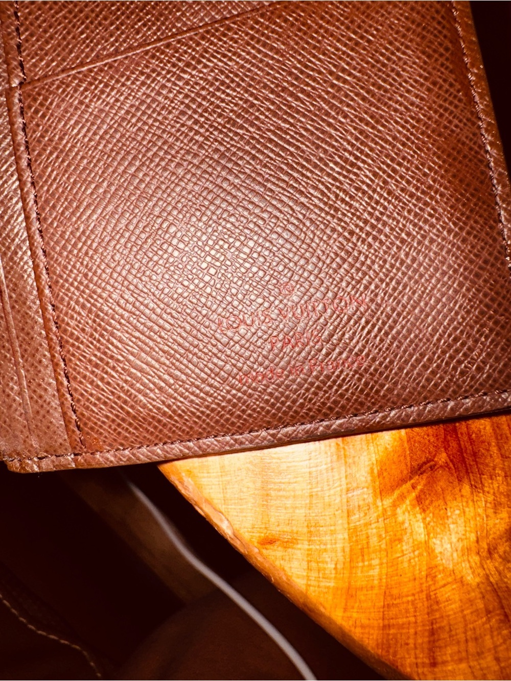 Louis Vuitton Damier Infini Porte feiulle
Brazza Long Wallet Purse/ authentic - Picture 8 of 15